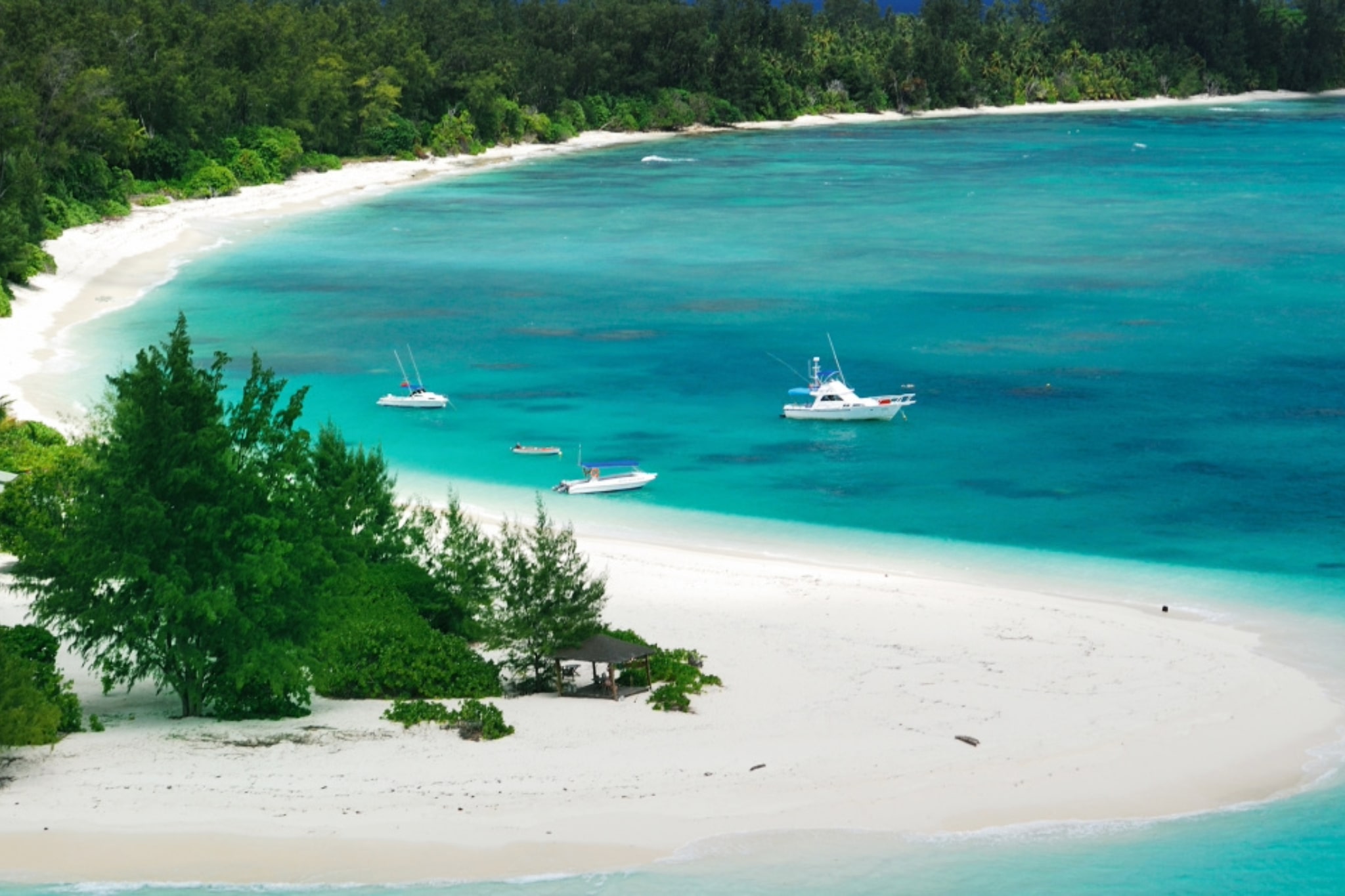 SEYCHELLES 9 NIGHTS 10 DAYS